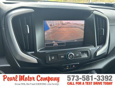 Certified 2024 GMC Terrain SLE w/ Driver Convenience Package AWD/4WD image 16