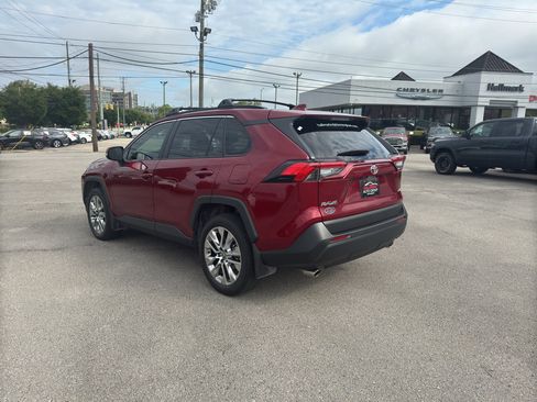 Used 2025 Toyota RAV4 XLE Premium w/ Weather Package FWD image 6