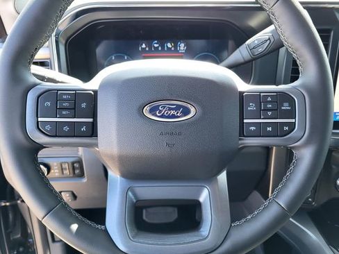 New 2026 Ford F250 Lariat w/ FX4 Off-Road Package AWD/4WD image 11