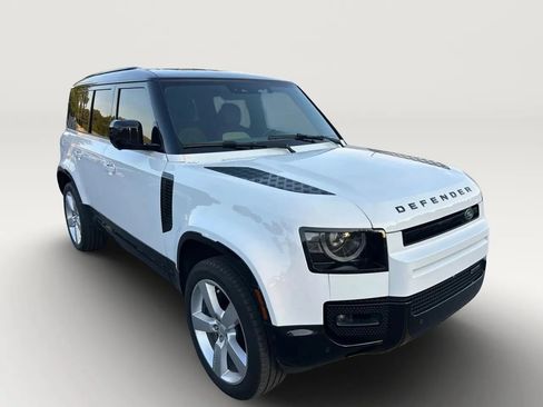 Used 2023 Land Rover Defender 110 X-Dynamic SE AWD/4WD image 2