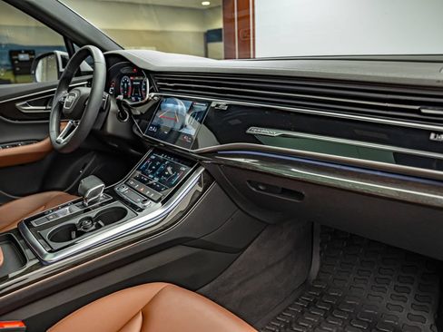Certified 2023 Audi Q7 3.0T Premium w/ Convenience Package AWD/4WD image 36