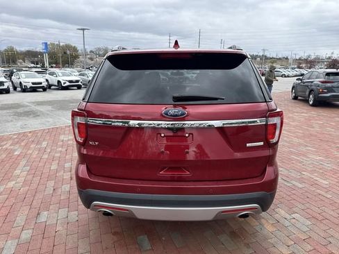 Used 2017 Ford Explorer XLT w/ Equipment Group 202A image 35