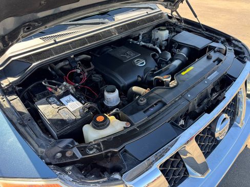 Used 2014 Nissan Titan SV AWD/4WD image 23