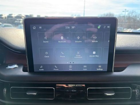 Used 2023 Lincoln Aviator Reserve w/ Equipment Group 201A image 31