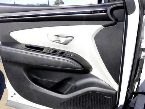 Used 2023 Hyundai Tucson Limited image 22