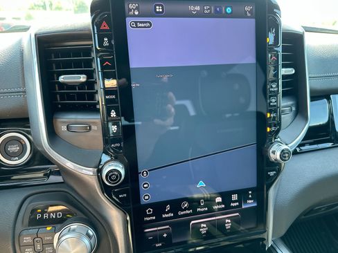 Used 2025 RAM 1500 Laramie w/ Night Edition image 18