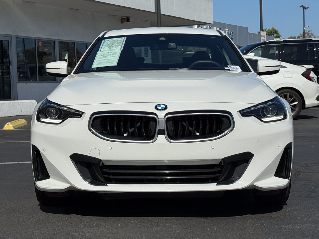 Used 2026 BMW 230i xDrive Coupe AWD/4WD image 4