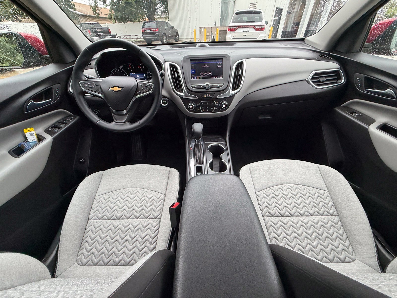 Used 2024 Chevrolet Equinox LT FWD image 18