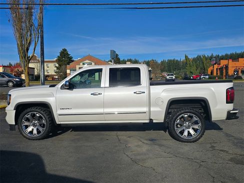 Used 2018 GMC Sierra 1500 Denali w/ Denali Ultimate Package image 4