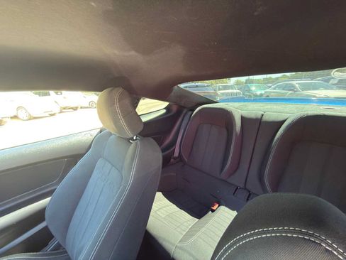 Used 2018 Ford Mustang GT RWD image 28
