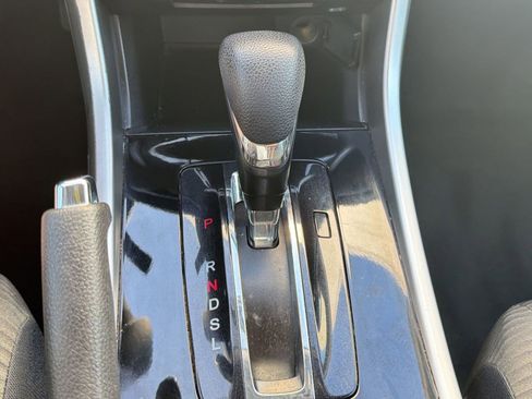 Used 2017 Honda Accord LX image 18