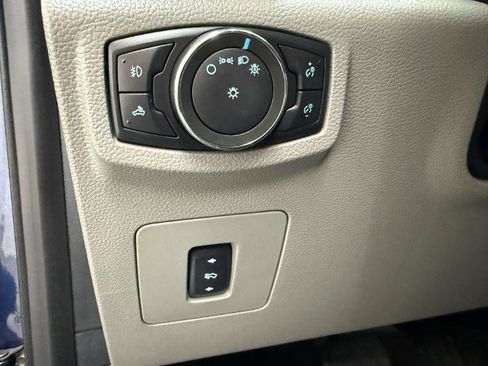Used 2015 Ford F150 XLT w/ Equipment Group 302A Luxury AWD/4WD image 21