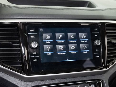 Used 2023 Volkswagen Atlas SEL Premium image 21