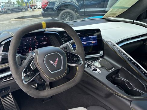 Used 2021 Chevrolet Corvette Stingray Premium Conv w/ 3LT RWD image 18