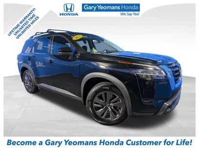 Used 2022 Nissan Pathfinder SV