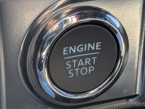 Used 2025 Ford F150 Raptor image 34