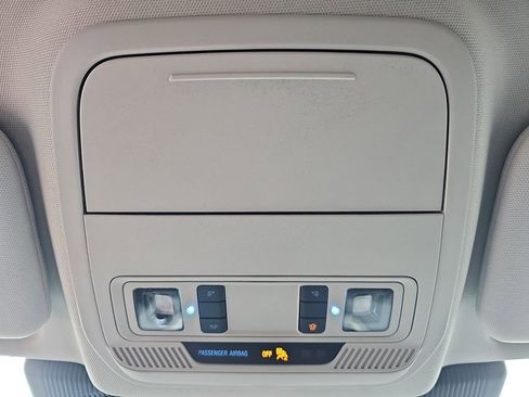 New 2025 Ford Explorer Active image 33