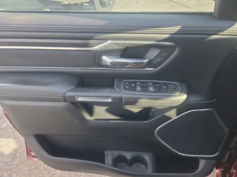 Used 2023 RAM 1500 Laramie AWD/4WD image 14