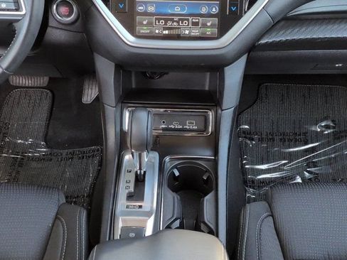 Used 2025 Subaru Ascent Premium AWD/4WD image 18