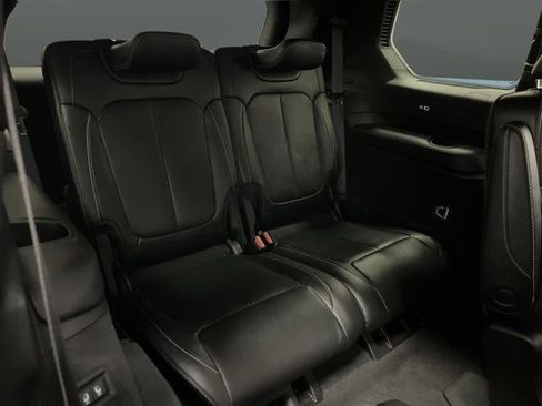 Used 2023 Jeep Grand Cherokee L Overland image 35
