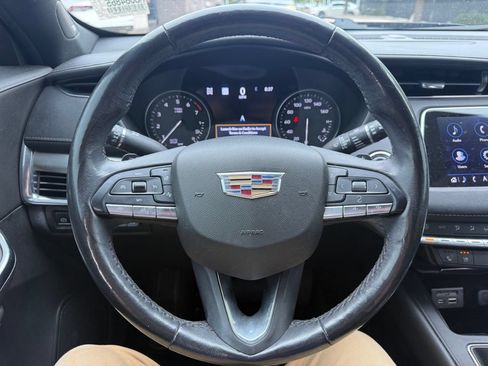 Used 2020 Cadillac XT4 Premium Luxury AWD/4WD image 12