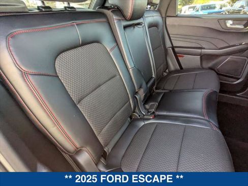 Used 2025 Ford Escape ST-Line w/ Equipment Group 301A image 22