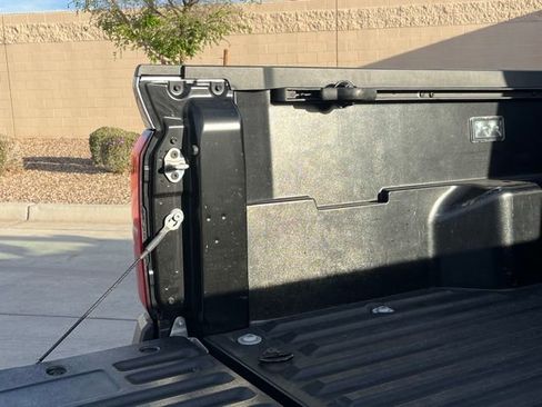 Used 2025 Toyota Tacoma SR image 10