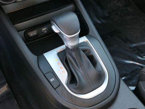 Used 2023 Kia Forte LXS image 21