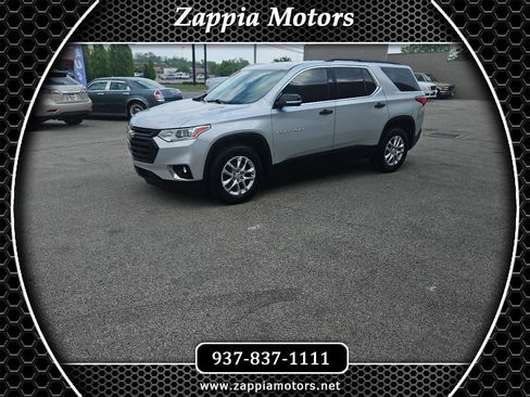 Used 2019 Chevrolet Traverse LT FWD image 1