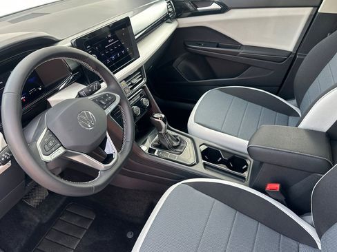 New 2026 Volkswagen Taos S FWD image 8