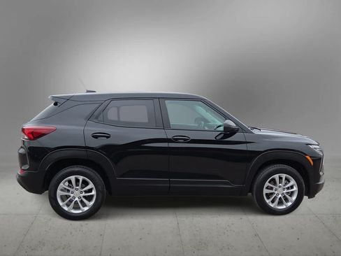 Used 2024 Chevrolet TrailBlazer LS w/ LS Convenience Package AWD/4WD image 9