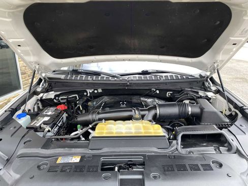 Used 2018 Lincoln Navigator L Reserve w/ Technology Package image 6