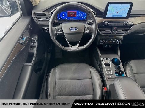 Used 2020 Ford Escape Titanium FWD image 22