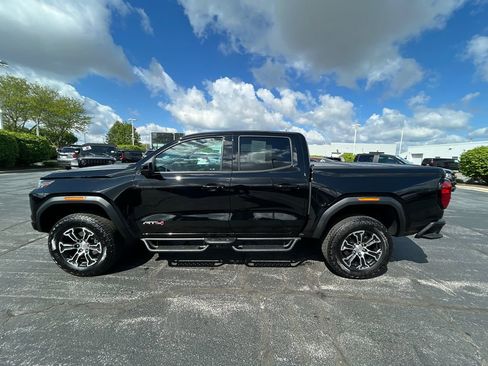 Certified 2024 GMC Canyon AT4 w/ Technology Package AWD/4WD image 8