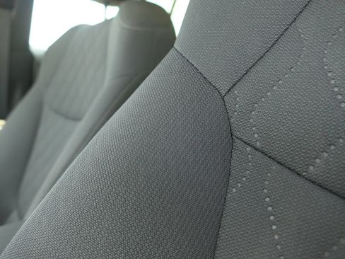Used 2022 Toyota Corolla LE FWD image 13