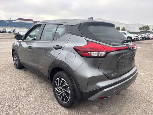 Used 2022 Nissan Kicks S FWD image 7