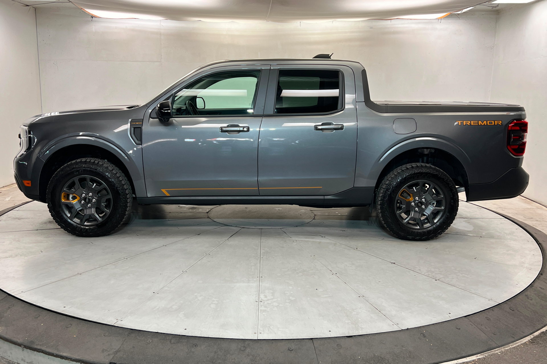 Used 2026 Ford Maverick Tremor AWD/4WD image 2