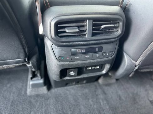 Used 2023 Honda Pilot TrailSport image 29