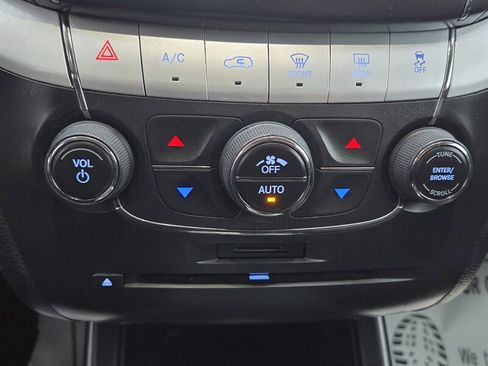 Used 2019 Dodge Journey GT image 34