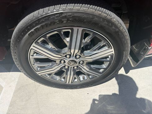 Used 2023 Toyota Sequoia Capstone AWD/4WD image 8
