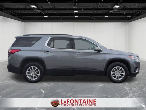 Certified 2021 Chevrolet Traverse LT image 9