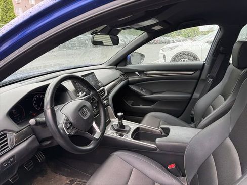 Used 2019 Honda Accord Sport image 12