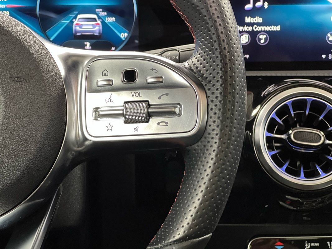 Used 2022 Mercedes-Benz A 220 4MATIC image 35