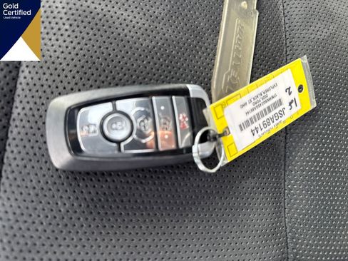 Used 2025 Ford Explorer ST image 34