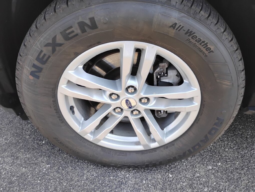 Used 2022 Ford Explorer XLT AWD/4WD image 24