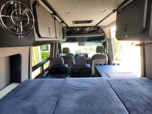 Used 2024 Mercedes-Benz Sprinter 2500 image 54