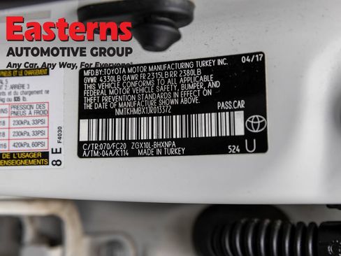 Used 2018 Toyota C-HR XLE FWD image 34