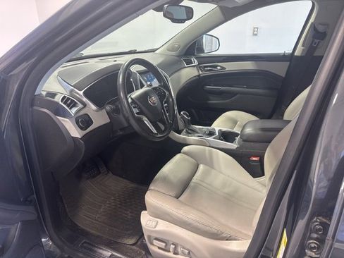 Used 2016 Cadillac SRX Luxury image 12