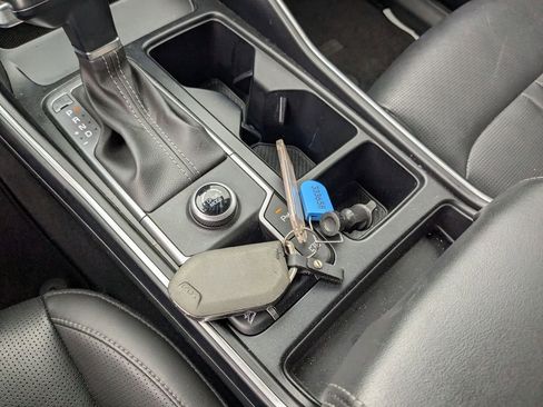 Used 2024 Kia Sorento S image 30