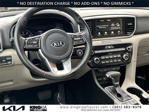 Used 2020 Kia Sportage EX image 2